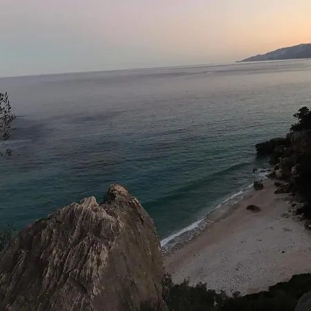 Belvedere Acqua Dolce 1 *